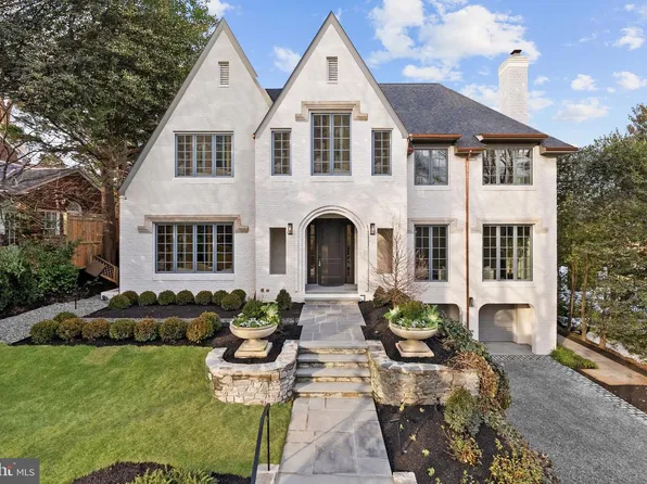 4433 Cathedral Ave NW, Washington, DC 20016