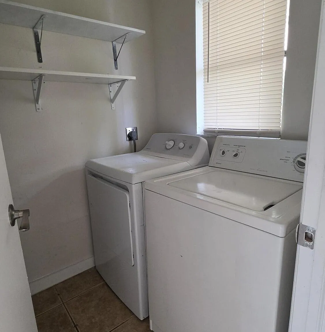 3 bed, 2.5 bath, 1630 sqft, $2,700 — Photo 4