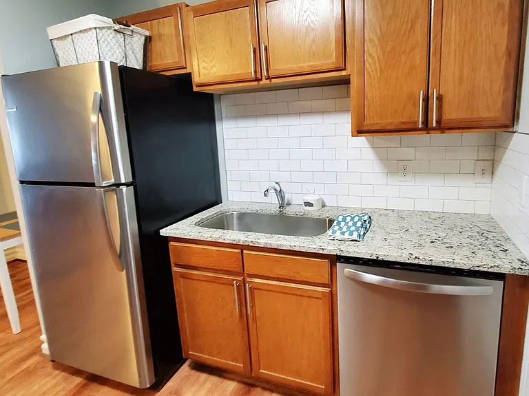 813 Granite St #F — Photo 7