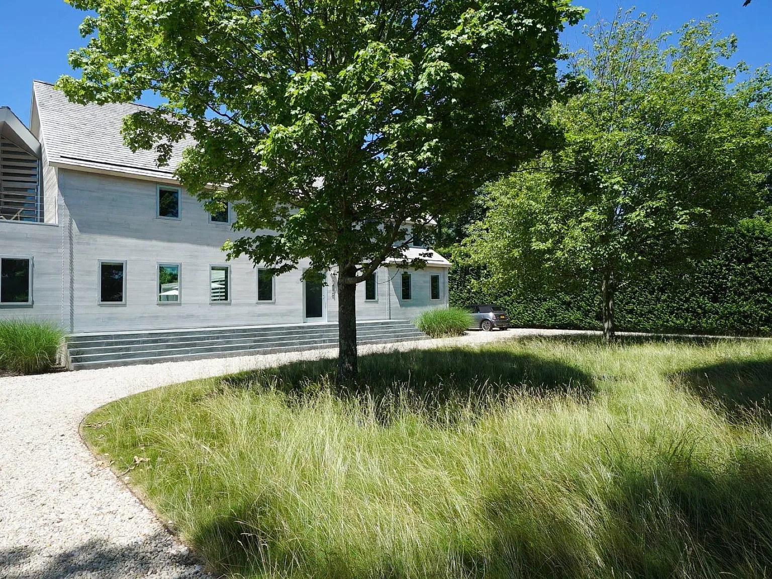 Most Desirable Location, Sophisticated Modern Barn — Photo 2