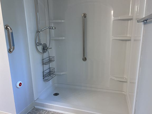 5th image of 4715 Lake Front Dr #132