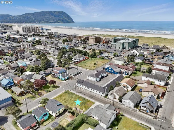 N Downing St #800, Seaside, OR 97138