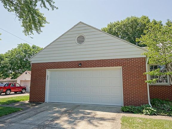 3rd image of 22 James Dr