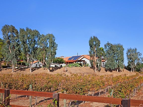 2nd image of 39510 Avenida Bonita
