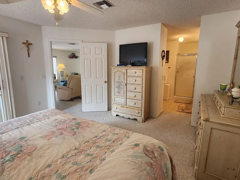 614 Delgado Ave — Photo 16