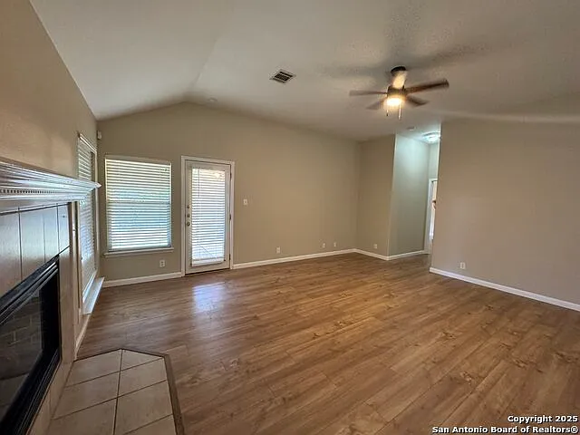 20502 Wild Springs Dr — Photo 10