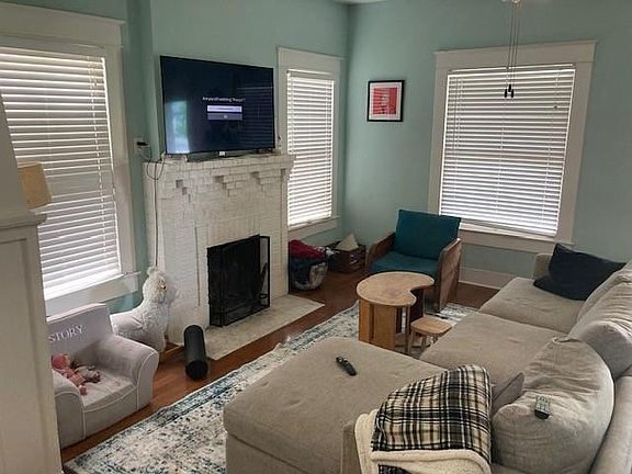 4th image of 3418 Avenue Q