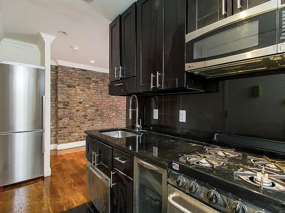 1st image of 115 Mulberry St #1R2R