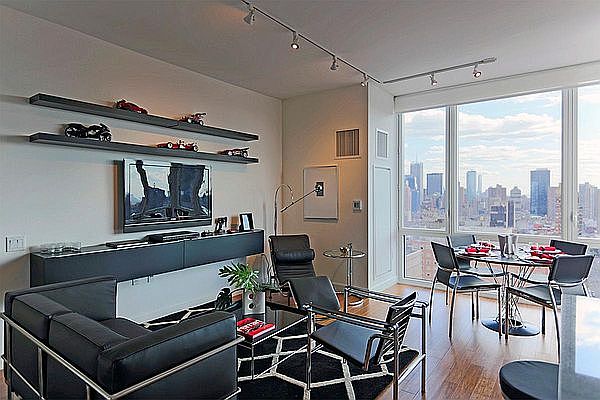 1st image of 160 W 62nd St APT 40B