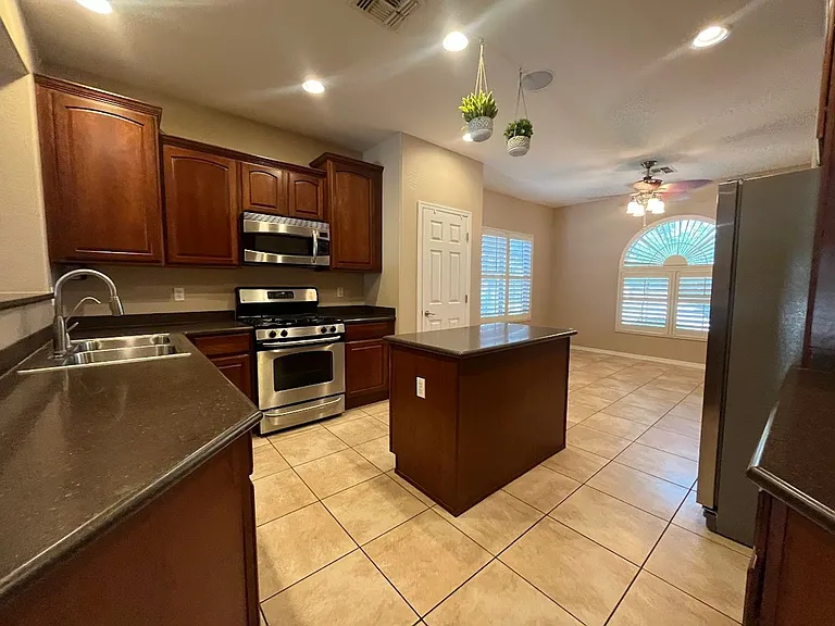 5235 W Blaylock Dr — Photo 5
