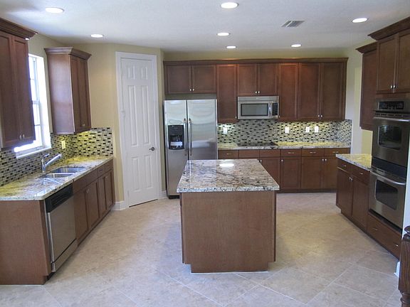 3rd image of 9916 Cobblestone Creek Dr