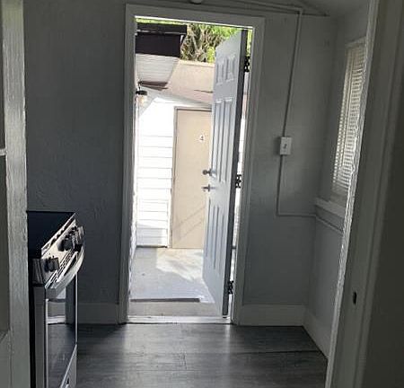4th image of 413 L A Kirksey St #2