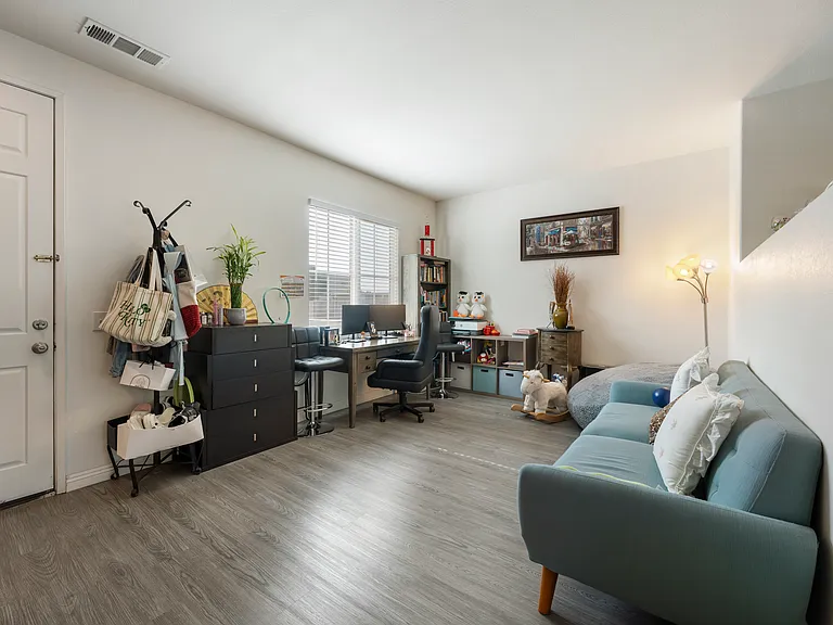 6393 Shorthorn Dr — Photo 6
