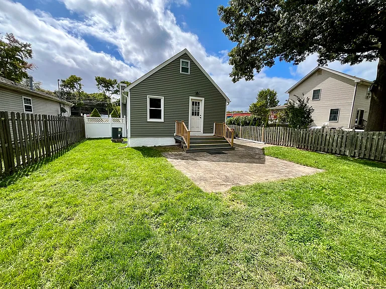 31 W Arverne Ave — Photo 15