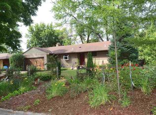 1422 Pleasure Dr, Madison, WI 53704