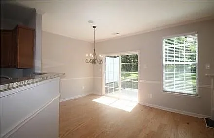 3082 Brockenhurst Dr — Photo 8