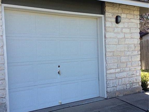 2nd image of 2631 Gwendolyn Ln APT B