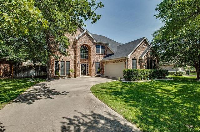 1st image of 114 Brentwood Dr