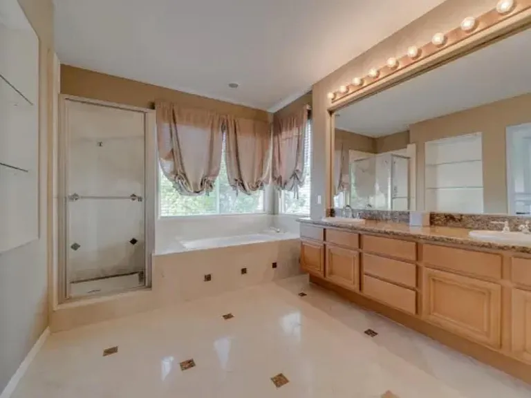 25591 Aria Dr — Photo 11