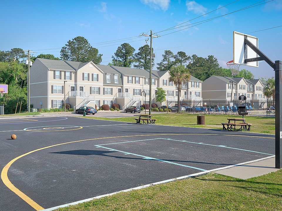 Enjoy an active lifestyle in this inviting townhouse community with modern amenities.