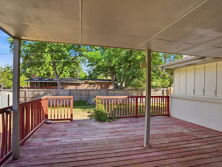3260 E Maplewood Ave — Photo 34