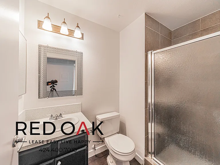 1522 N Formosa Ave — Photo 9