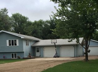 510 Hersey Ave, Arvilla, ND 58214