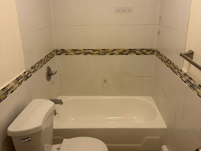 398 Bradford St #1 — Photo 9