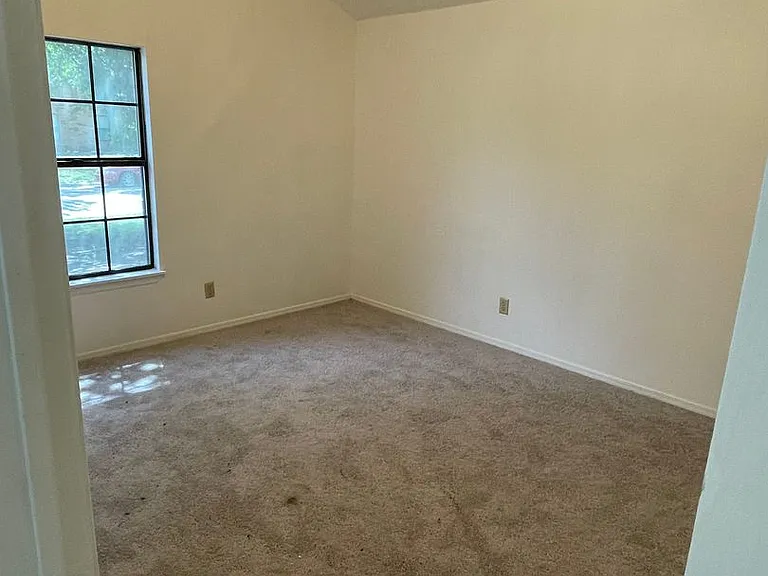 2513 Freedom Ln — Photo 14