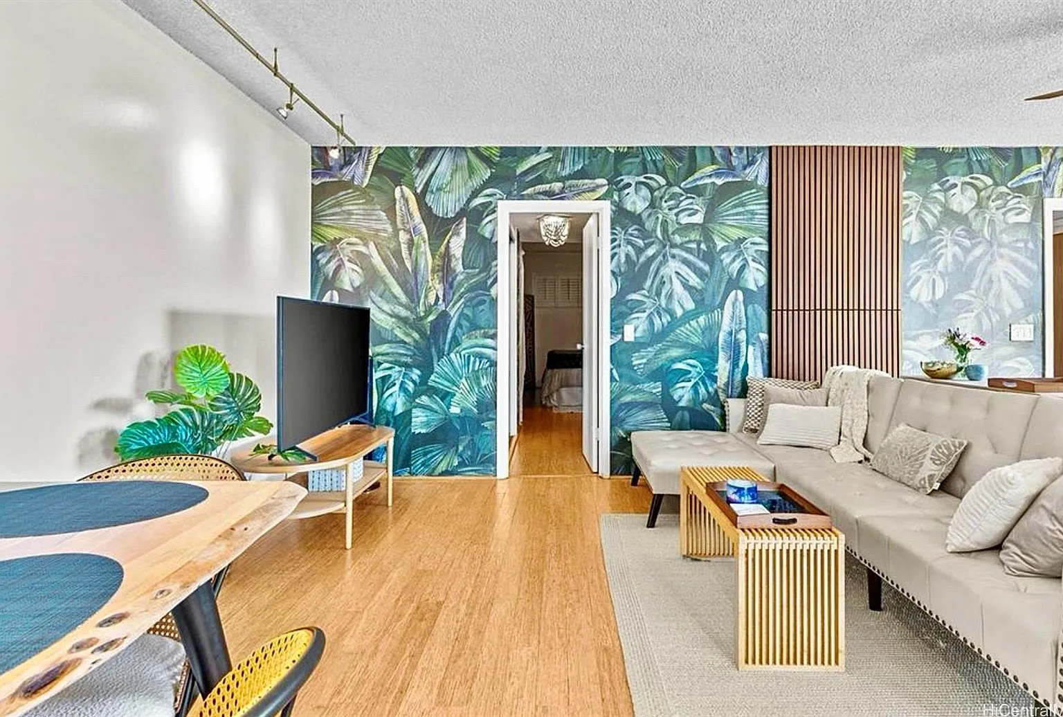 2 bed, 1164 sqft, $4,500 — Photo 2