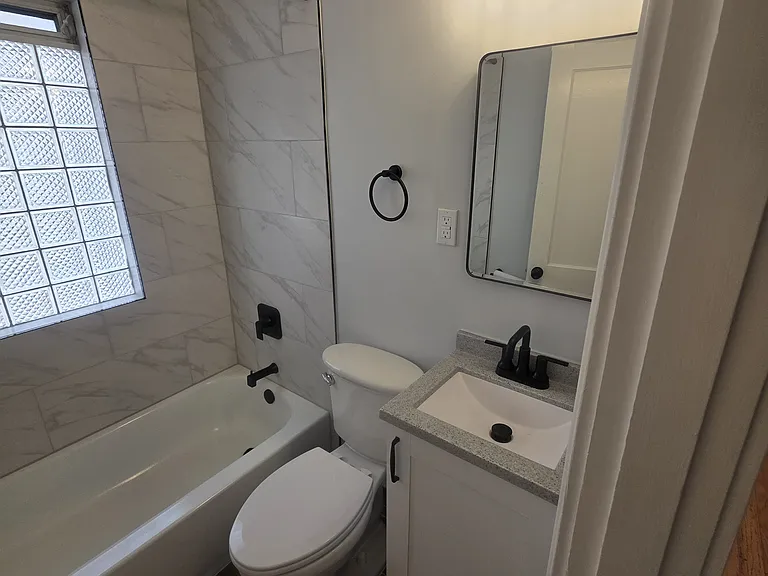 6731 Lansdowne Ave — Photo 5