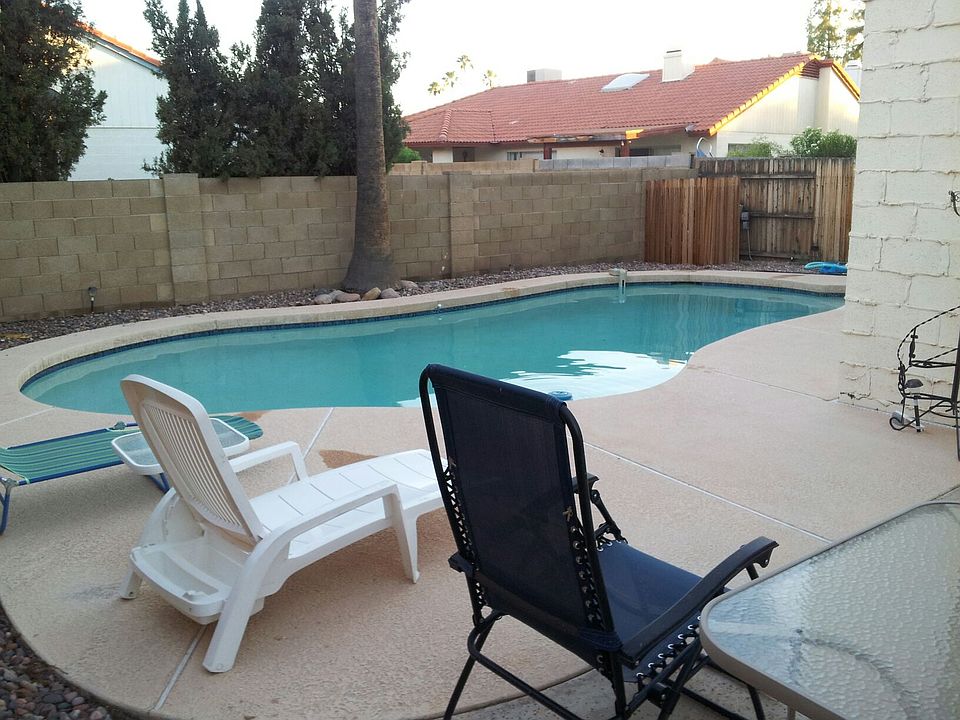 2nd image of 2679 W Estrella Dr