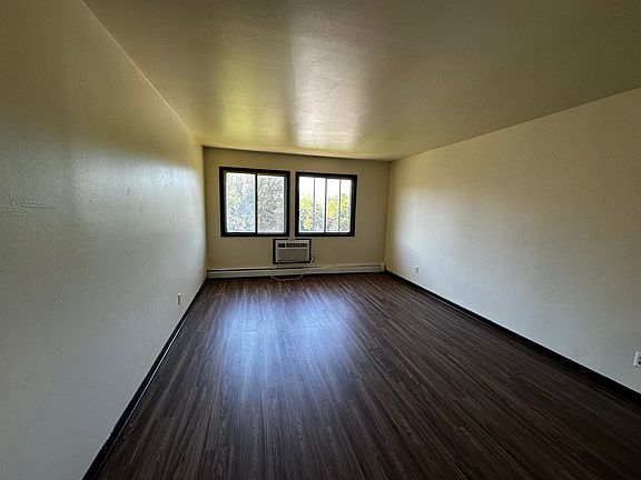2nd image of 410 N Terrace St APT 6
