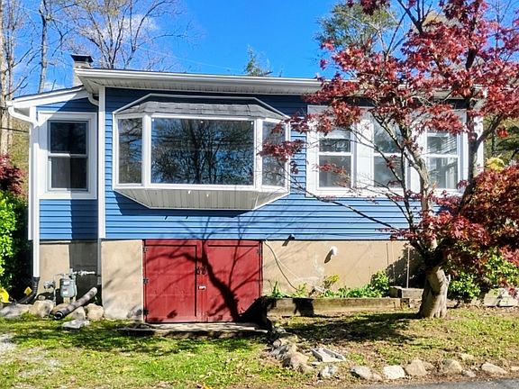 2nd image of 32 Laurel Drive