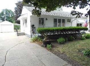 10 N 1st St, Princeton, IL 61356