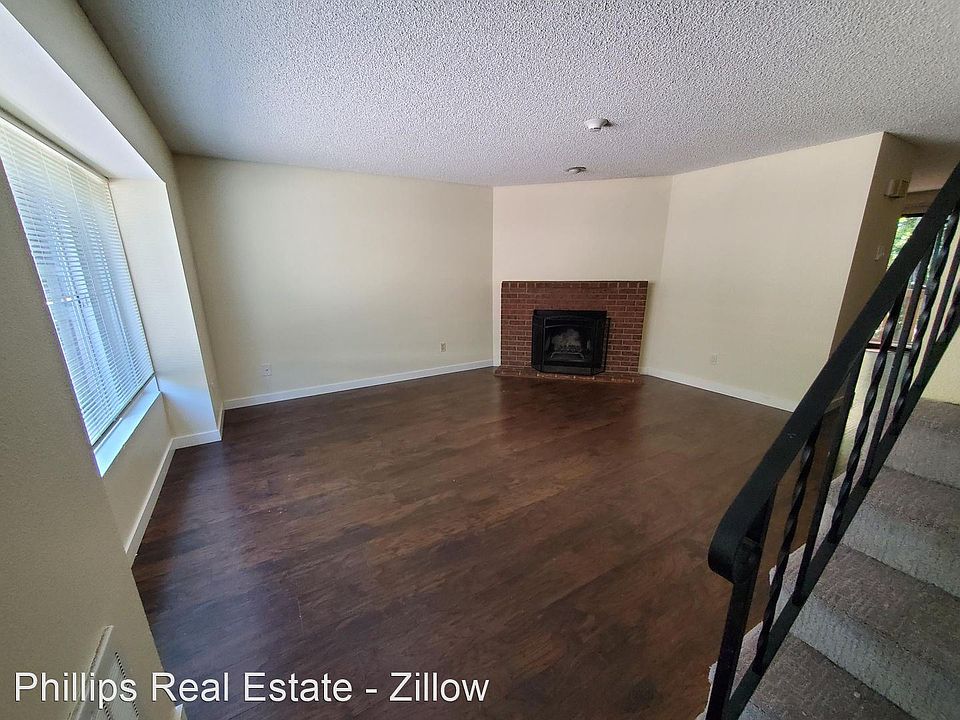 1st image of 3700 188th St SW #20