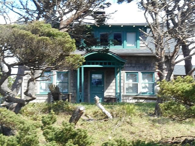 1st image of 544 S Pacific St