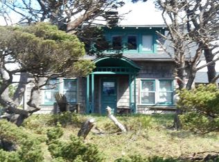 544 S Pacific St, Rockaway Beach, OR 97136