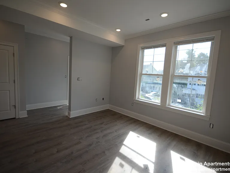 134 Franklin St #5 — Photo 2