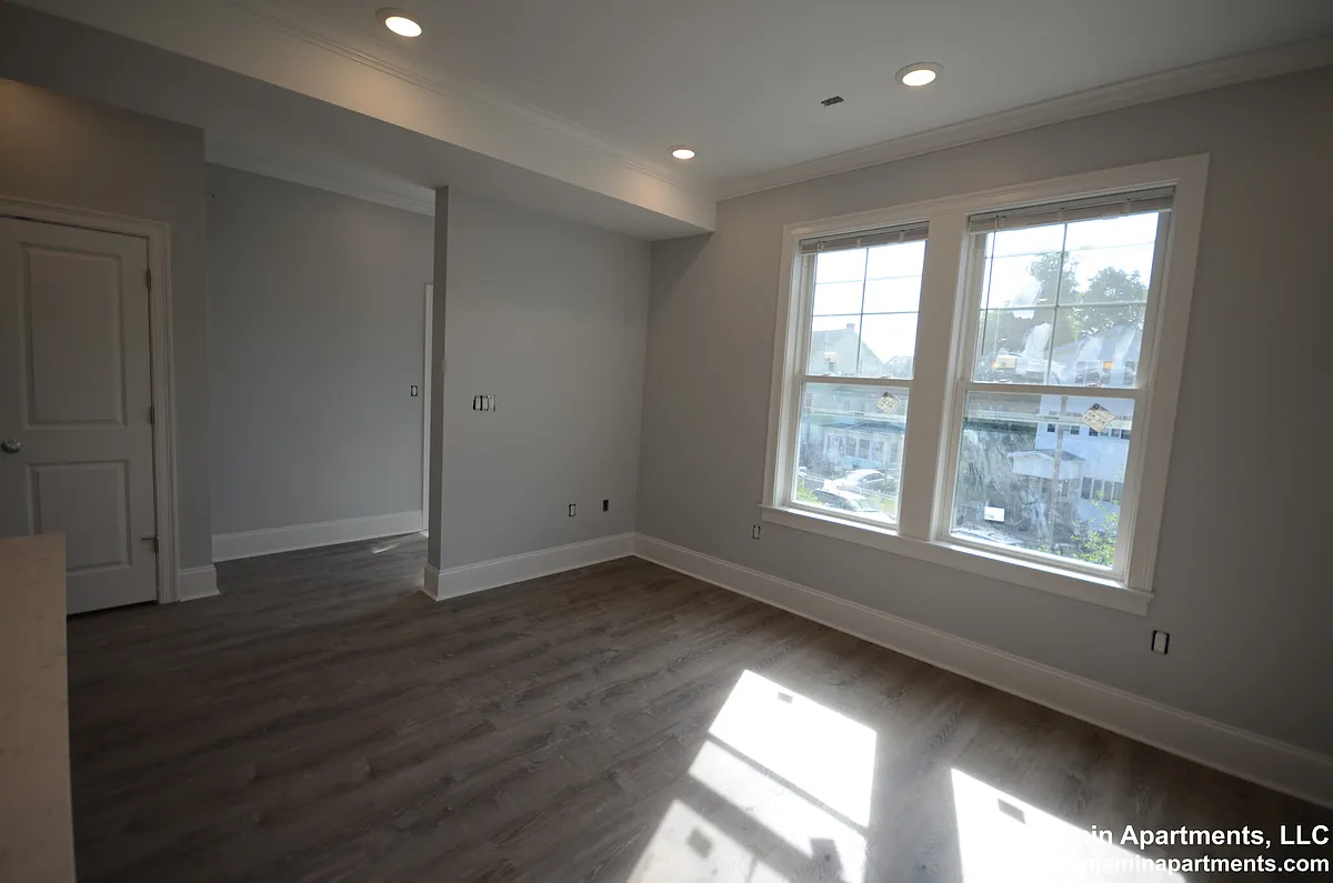 Building Photo - 134 Franklin St #5
