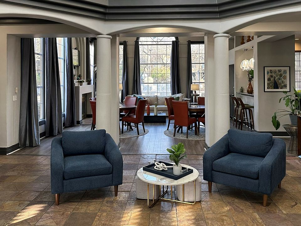 Leasing Office