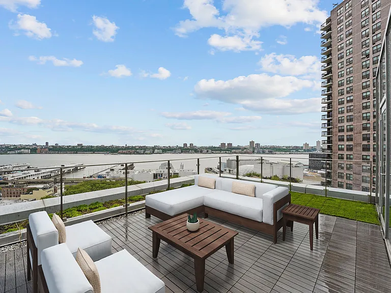 554 W 54th St #31G — Photo 3