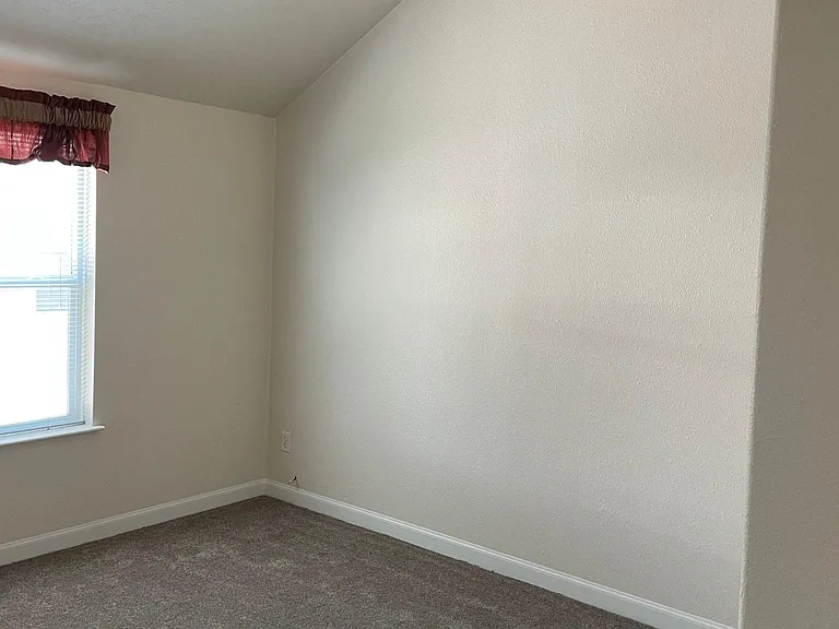 177 S Young Ln — Photo 4