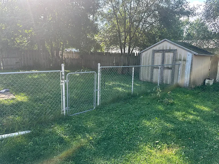 1309 Springland Ave — Photo 2