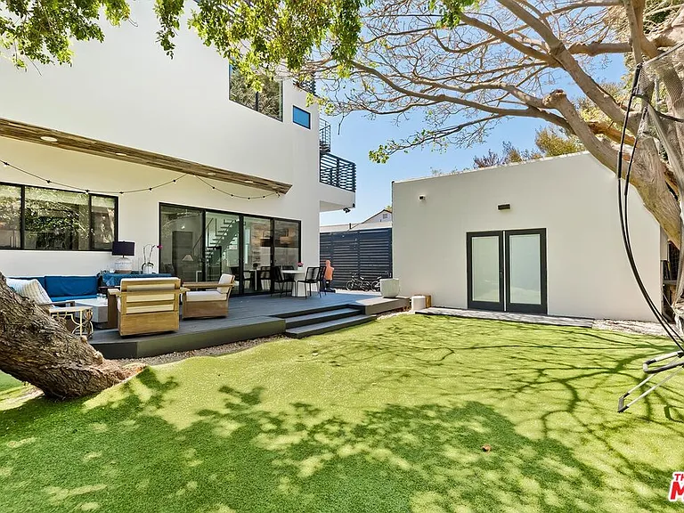 3256 Cabrillo Blvd — Photo 27