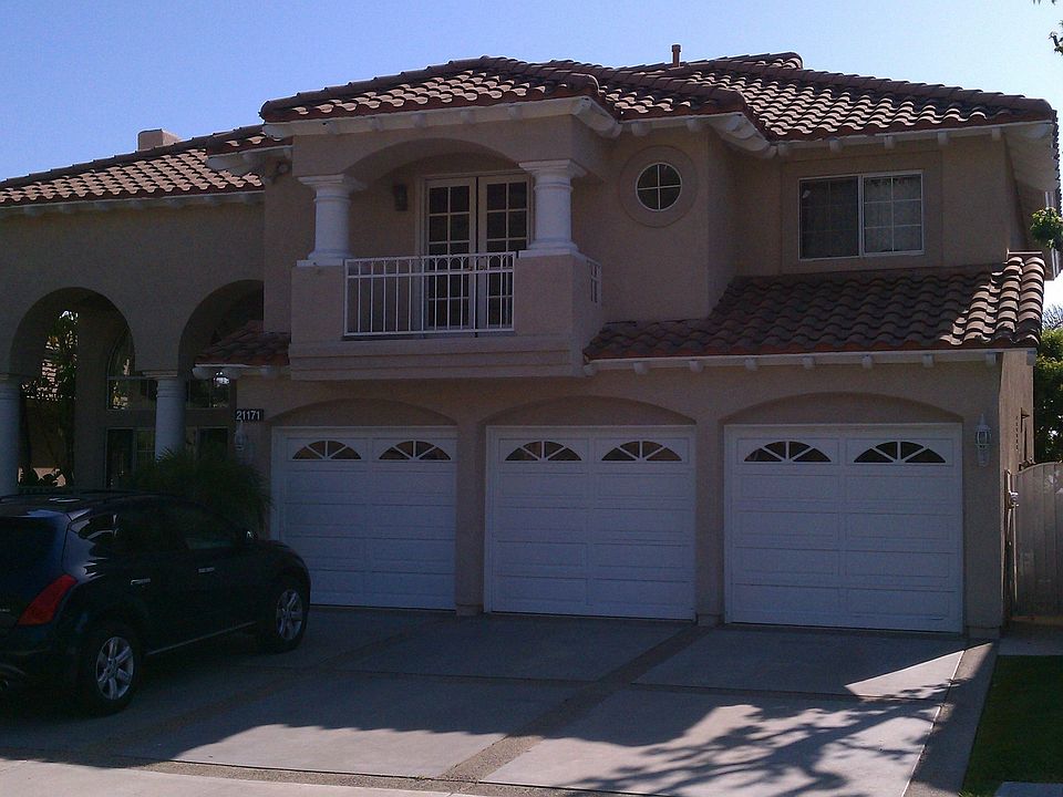 1st image of 21171 Meander Ln