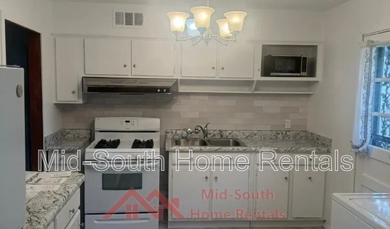 1076 Dora Cv — Photo 10