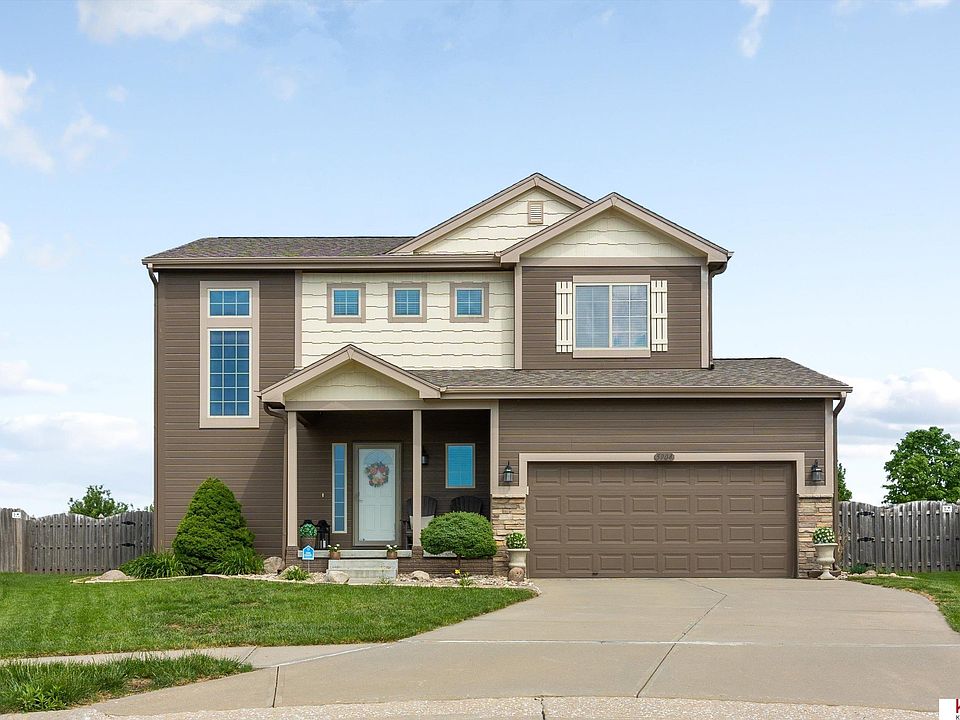 1st image of 5904 S 187th Avenue Cir