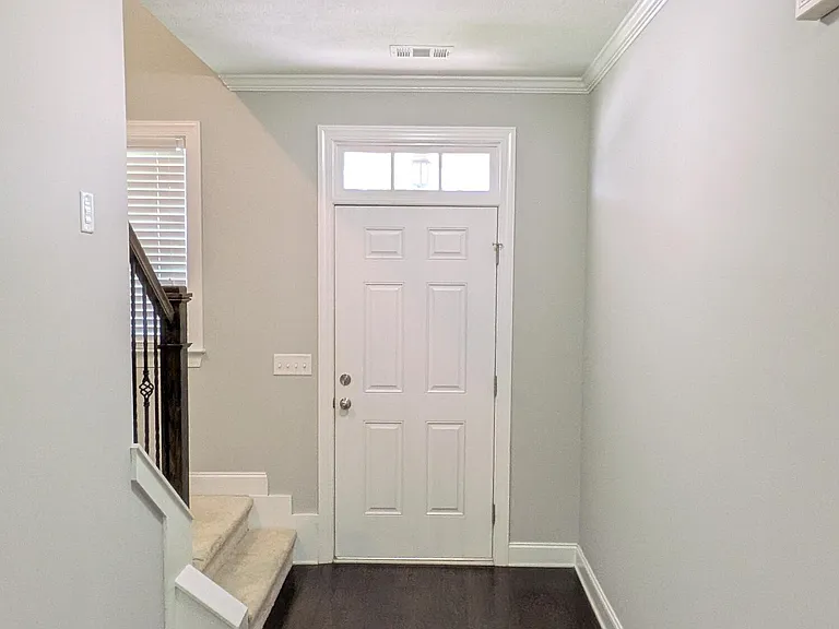 2645 Waites Dr — Photo 2
