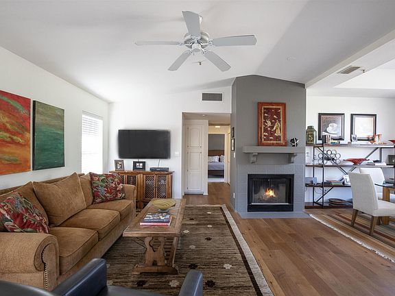2nd image of 8300 E Via De Ventura Unit 2012
